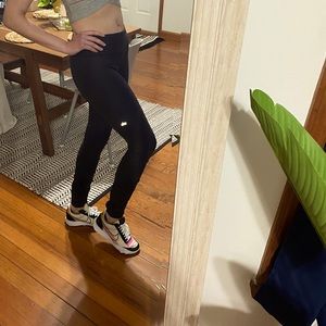 Alo Yoga Goddess Leggings